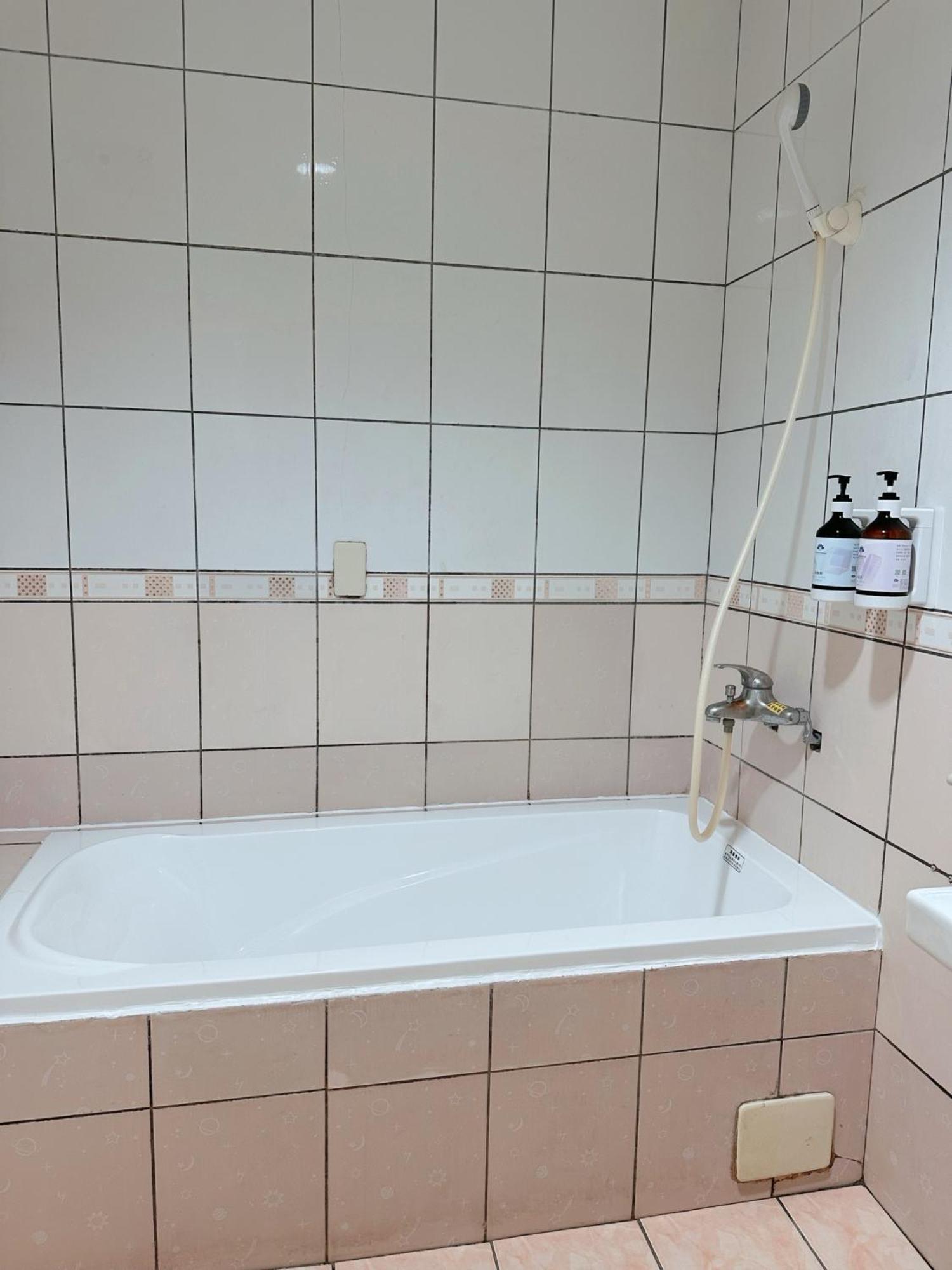 Hua Du Motel Jiji Exteriér fotografie