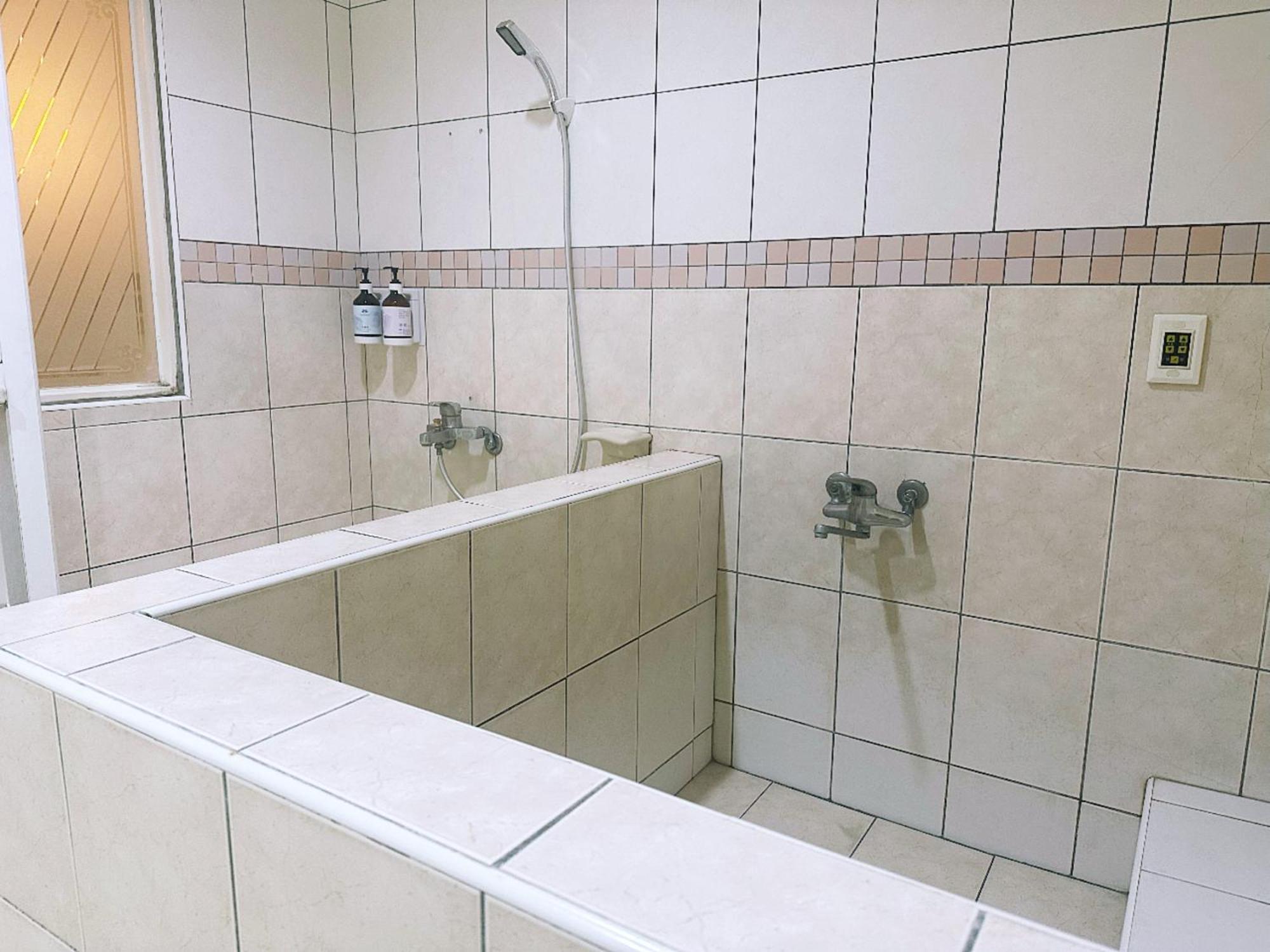 Hua Du Motel Jiji Exteriér fotografie